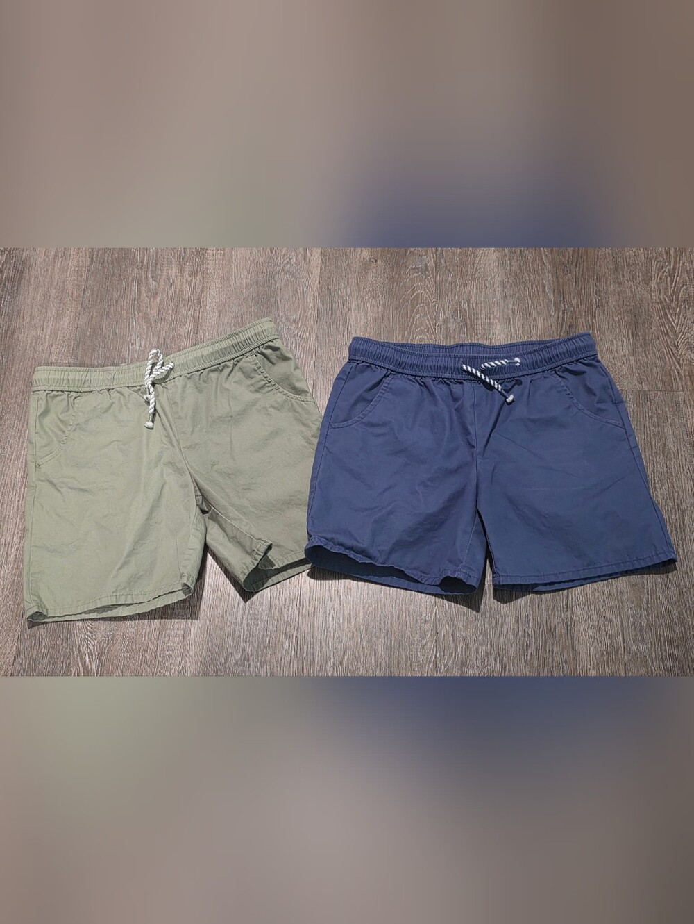 Cat & Jack BOYS Drawstring Athletic Shorts in Olive and Navy